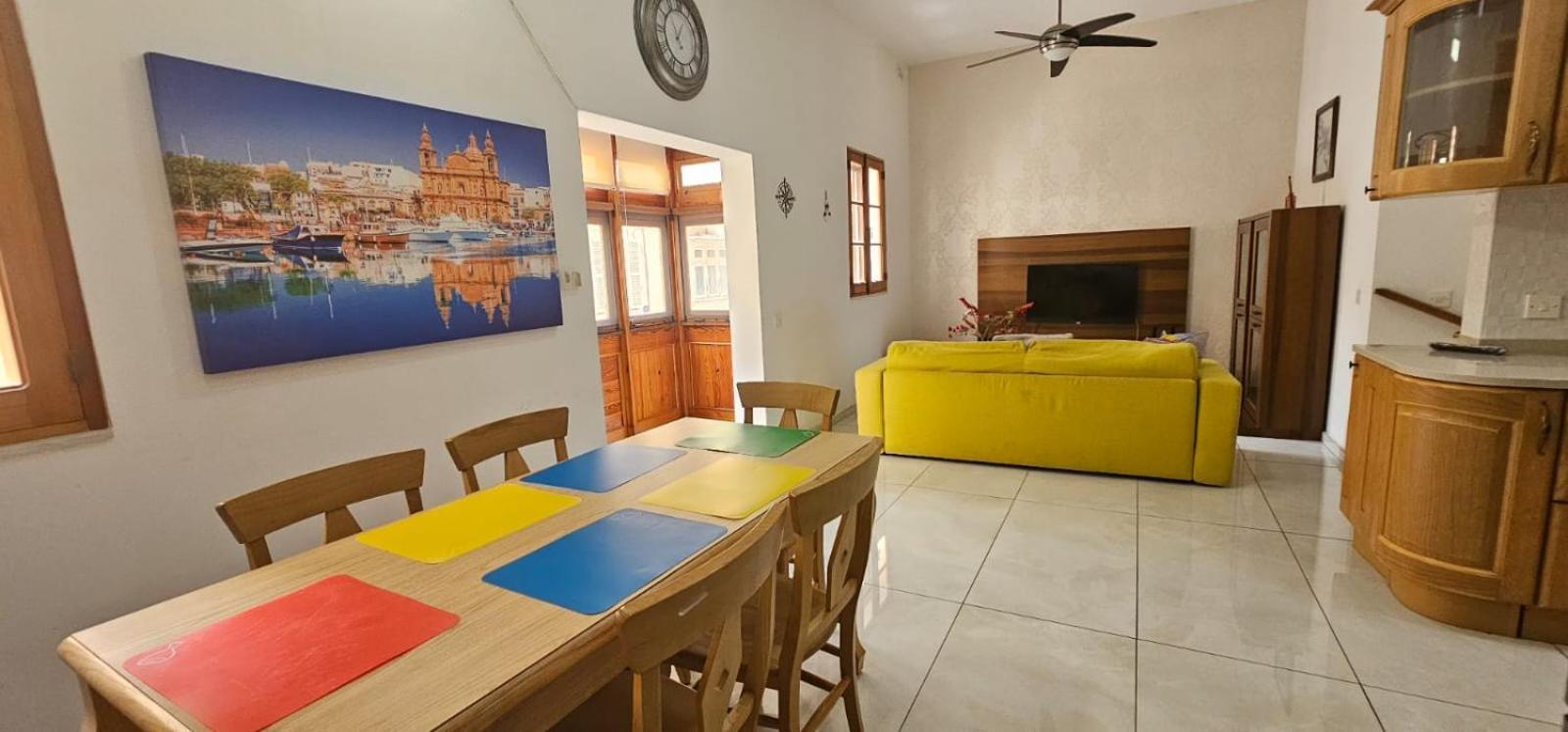 3 Floors Villa On Promenade 4 Bedrooms 3 Bathrooms V1 Sliema Eksteriør bilde