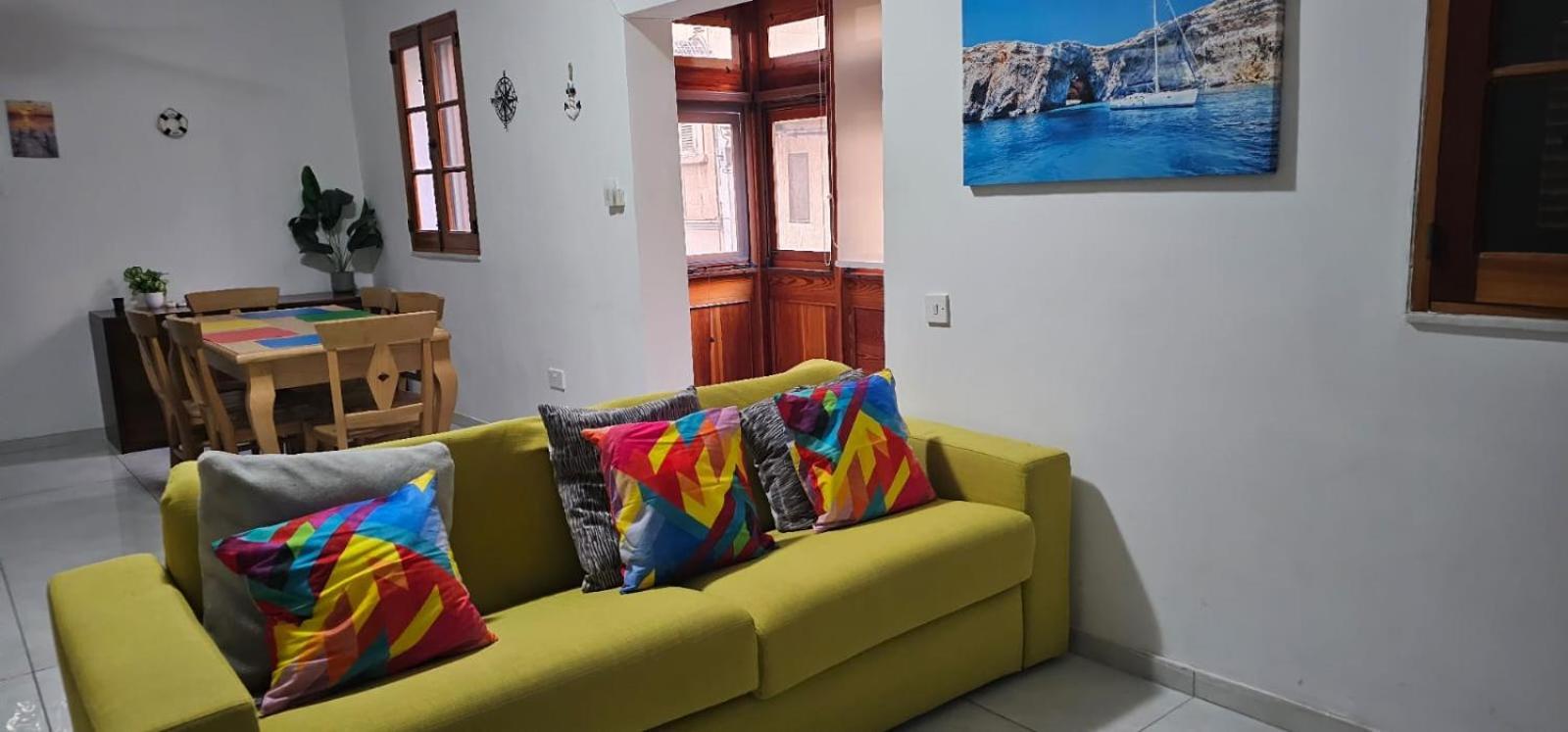 3 Floors Villa On Promenade 4 Bedrooms 3 Bathrooms V1 Sliema Eksteriør bilde